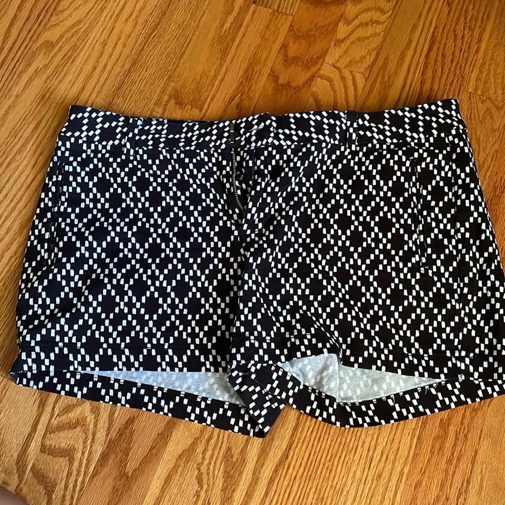 A.N.A twill shorts size 14